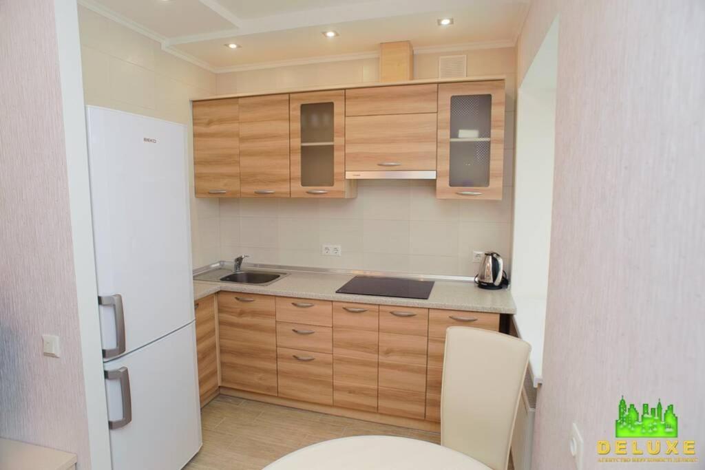Смілянська 99 Apartment Cherkasy Luaran gambar